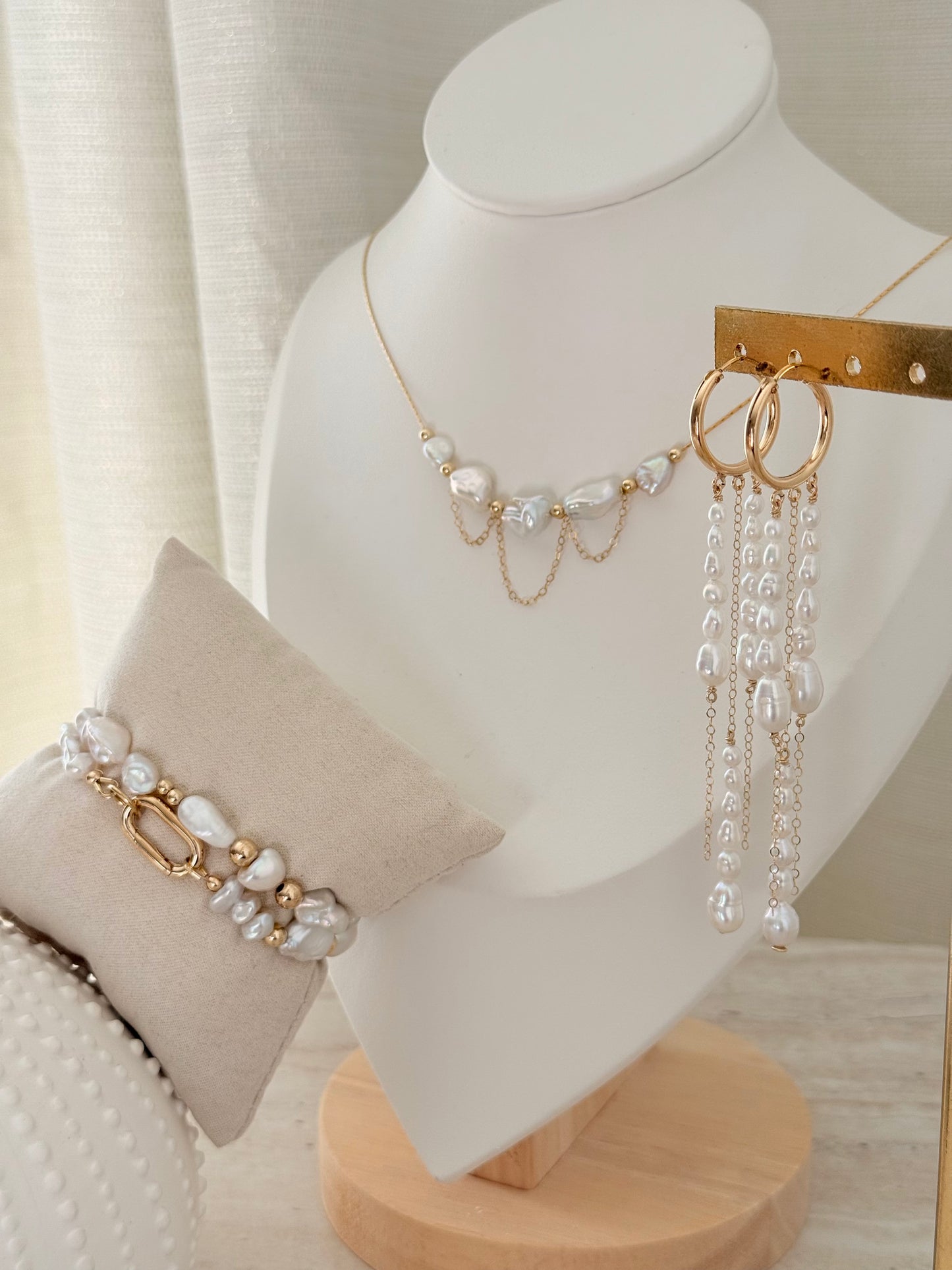 PAR UNE NUIT ETOILEE - Parure collier - boucles d'oreilles - bracelet
