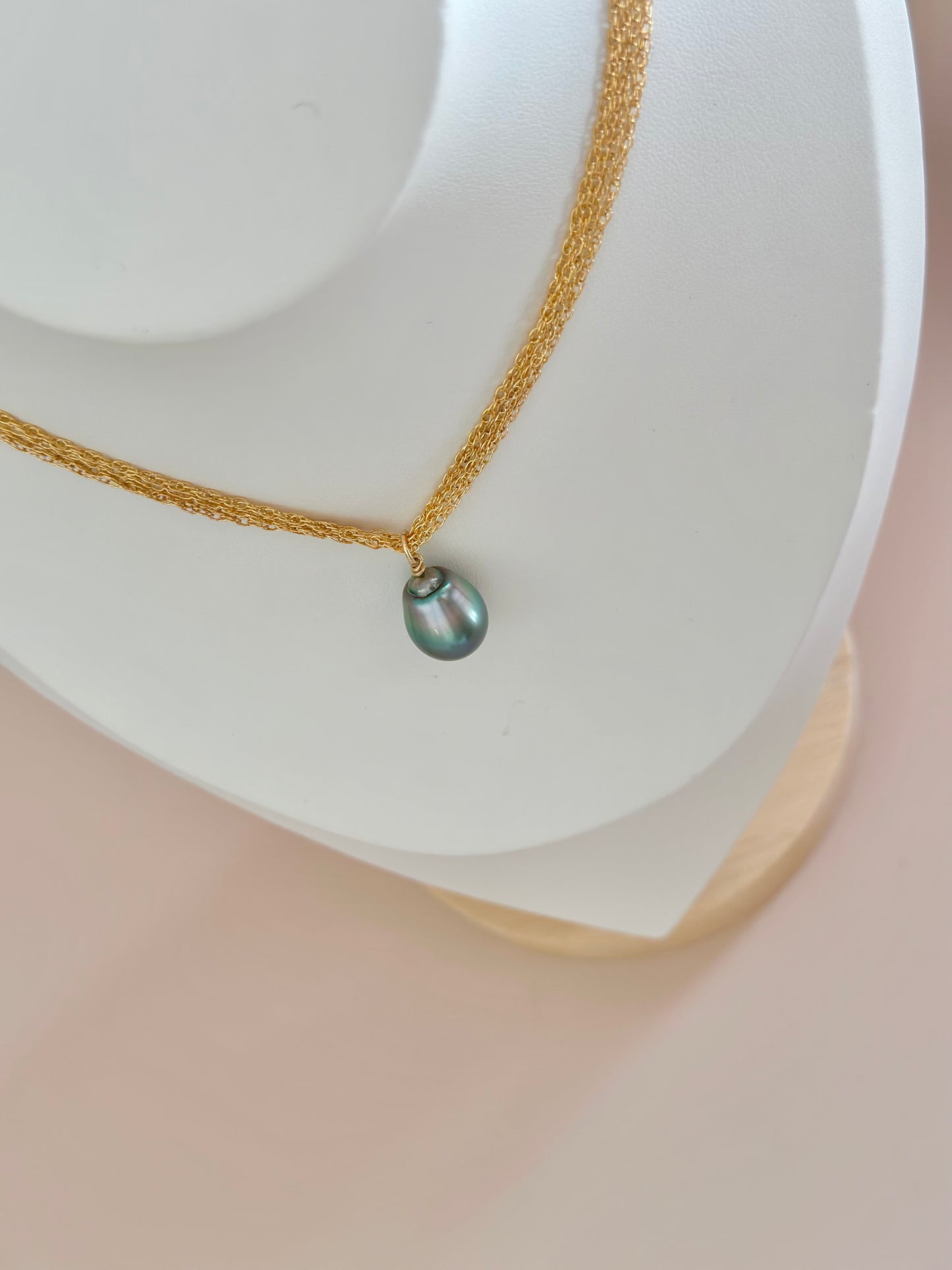 Collier Marquise présentoir vue dessus