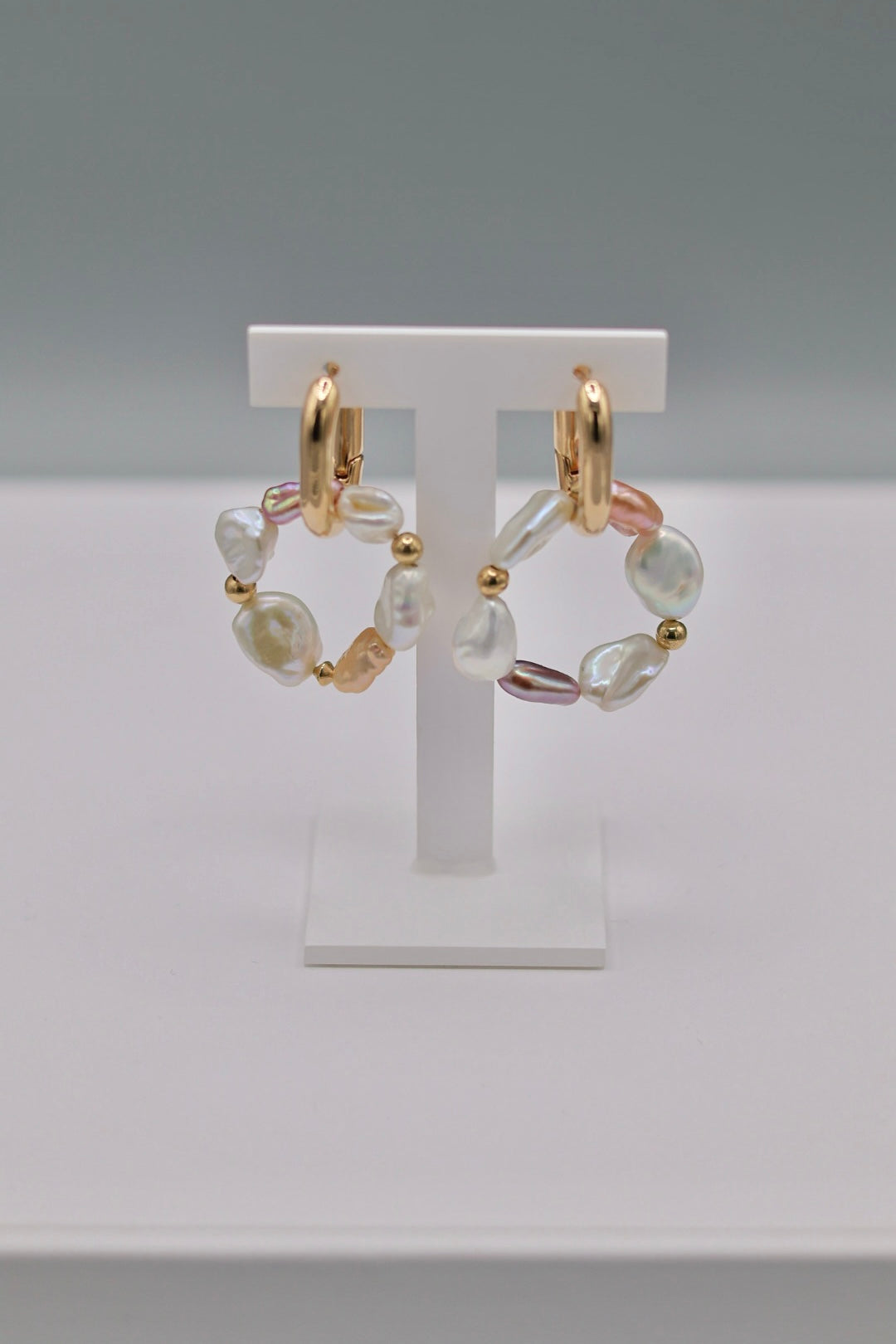 Boucles d'oreilles Divina sur présentoir