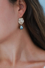 boucle d'oreille coeur de tahiti portée vue profil