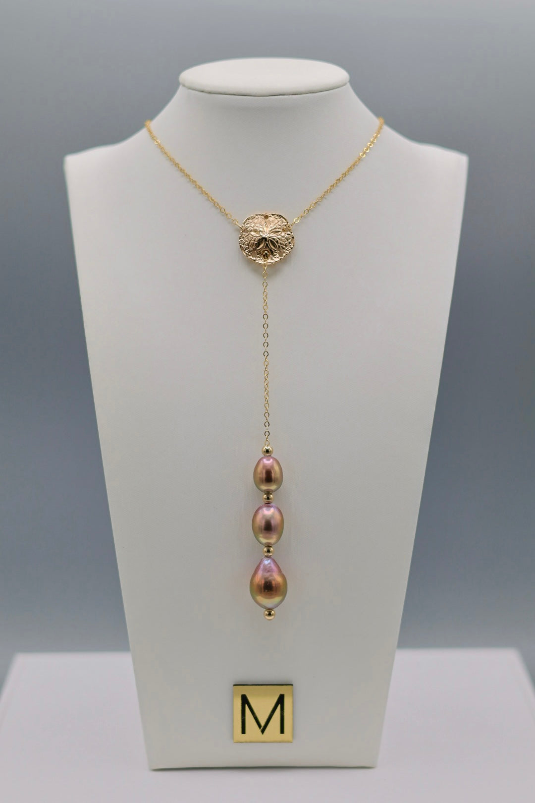 Collier Fire & sand sur présentoir