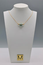 collier deep sea sur présentoir