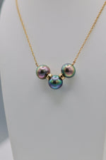 collier Miss valentina présentoir focus