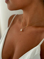 collier reve argent porté devant